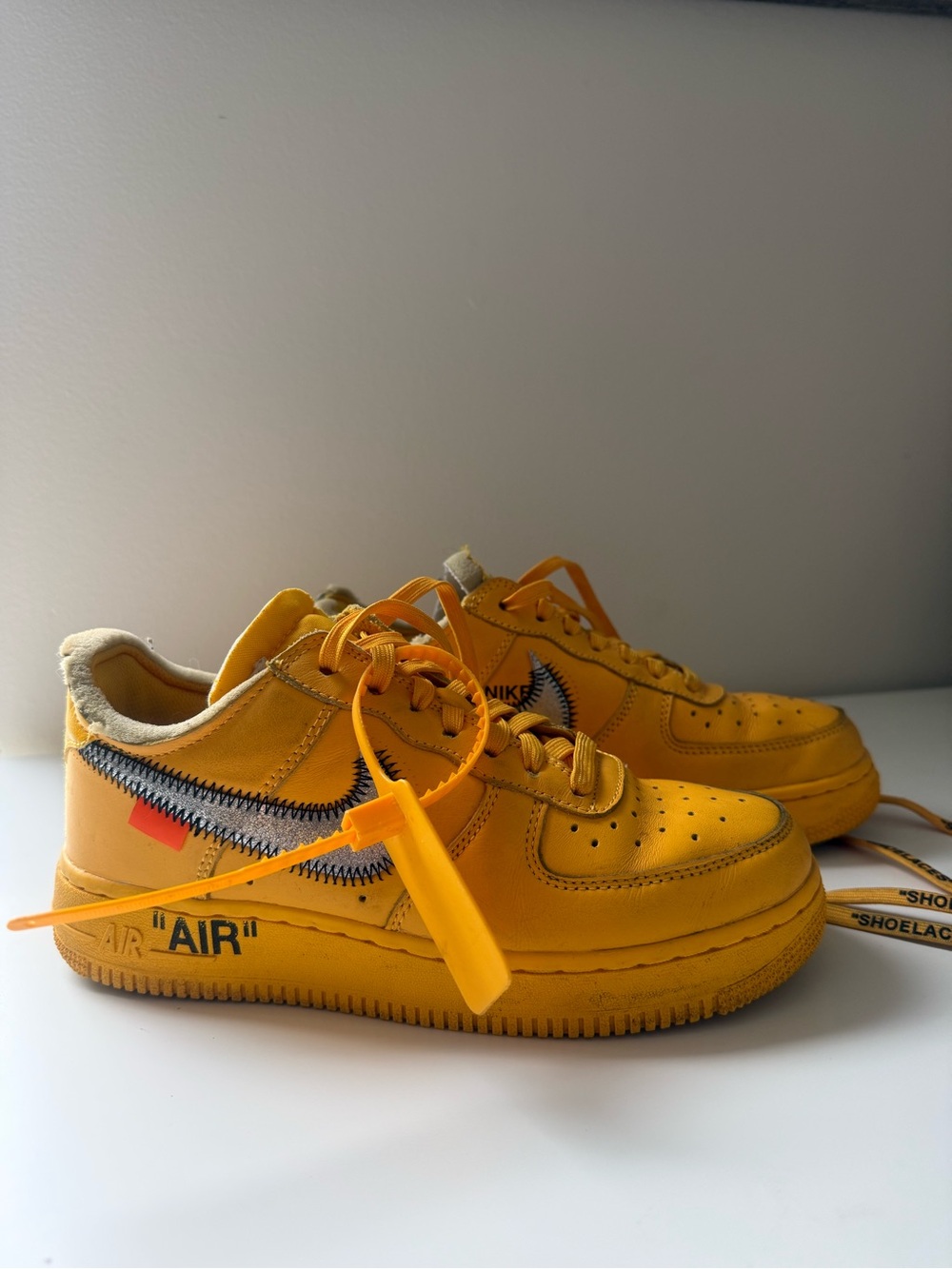 Off-White x Nike Air Force 1 Low Lemonade